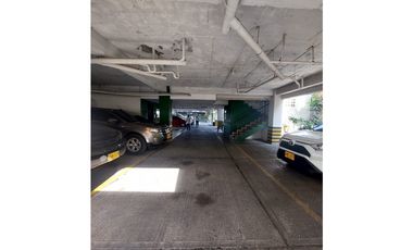 SE VENDE APARTAMENTO EN LA CASTELLANA DE MONTERA