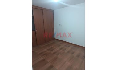 🏡 En Venta – Exclusivo Departamento Flat En 3Er. Piso En Urbanización Sagitario, Surco.
