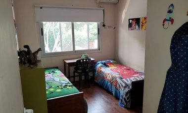 Casa minimalista con pileta