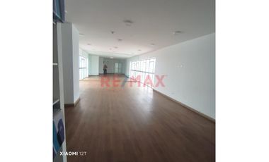 ‼️  Amplio Departamento De 1 Dormitorio En Edificio On - Balconcillo ‼️