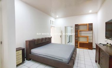 Rumah Disewakan di Lokasi Premium dan Strategis Jalan Wijaya