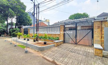 Rumah Disewakan di Lokasi Premium dan Strategis Jalan Wijaya