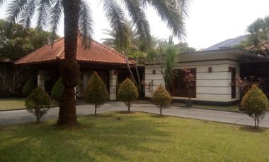 Rumah Bambu Apus Jakarta Timur Siap Huni Dekat Taman Mini