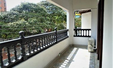 PR12274 SE RENTA CASA COMERCIAL EN SECTOR EL PORTAL, ENVIGADO