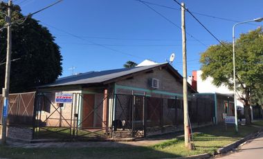 Casa En Venta 4 Amb. a 600 mts. Estacion - Merlo Norte