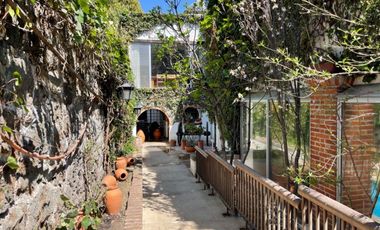 CASA EN VENTA EN JARDINES DEL PEDREGAL