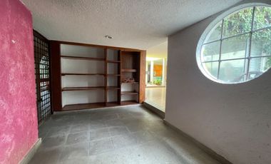 CASA EN VENTA EN JARDINES DEL PEDREGAL