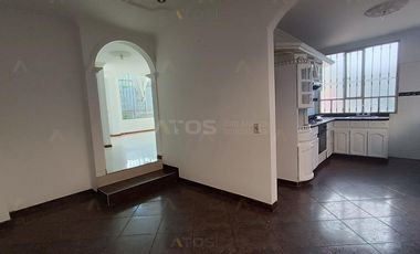 casa en venta en portal de hunzahua. Cod V1463
