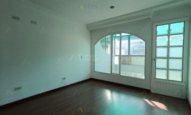 casa en venta en portal de hunzahua. Cod V1463