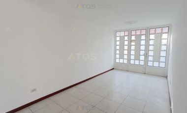 casa en venta en portal de hunzahua. Cod V1463