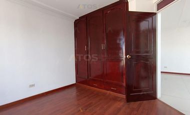 casa en venta en portal de hunzahua. Cod V1463