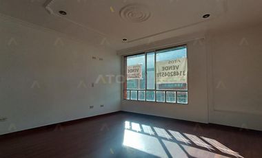casa en venta en portal de hunzahua. Cod V1463