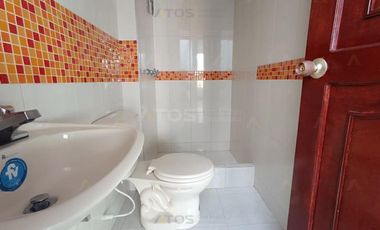 casa en venta en portal de hunzahua. Cod V1463