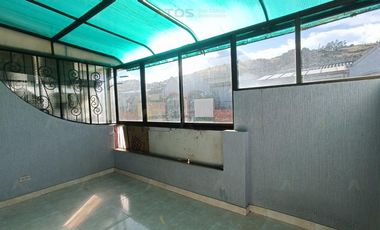 casa en venta en portal de hunzahua. Cod V1463