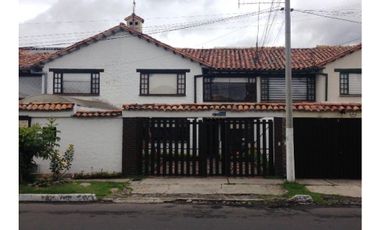 Bogota vendo casa en atabanza para remodelar area 130 mts