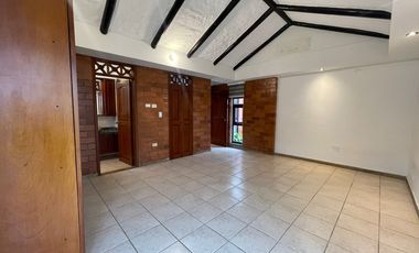 casa en arriendo en ciudad jardín. Cod A4996