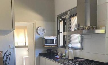 Moderna casa en Los Tacos