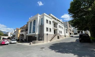 Casa en venta en la muralla de 18,000,000