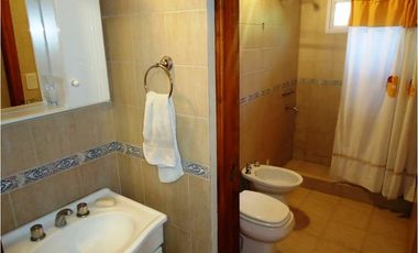 Mar Azul - Venta de  2 Casas en Block - a 150 mts del mar
