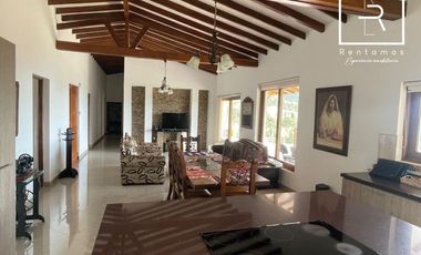 casa en arriendo en la catedral. Cod A107801