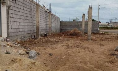 Venta de terreno esquinero - Salinas - Cerca de las antenas de TV Cable