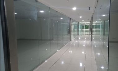 Se Alquilan 2 Oficinas Amobladas en la Cinta Costera 110 Mts $1.800.oo