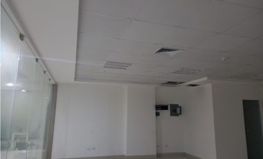 Se Alquilan 2 Oficinas Amobladas en la Cinta Costera 110 Mts $1.800.oo