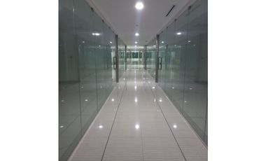 Se Alquilan 2 Oficinas Amobladas en la Cinta Costera 110 Mts $1.800.oo