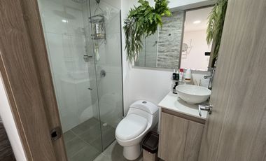 apartamento en arriendo/venta en las lomitas. Cod A514687
