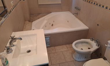 Semipiso en venta en Berazategui Este