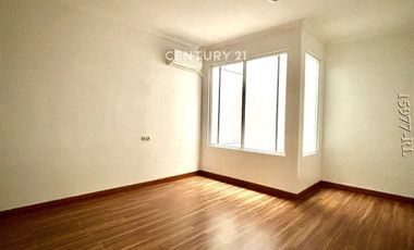 Disewakan Rumah Di Pondok Indah Jakarta Selatan