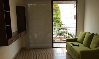 Casa de 3 recs. en Col. Flores Magon cerca del Acuario. Se puede rentar amueblad