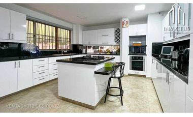 Casa En Sabaneta Aves María