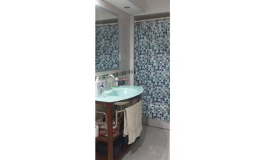 MUY LINDO PH EN CHAUVIN FONDO