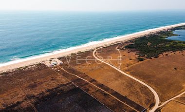 TERRENO FRENTE A PLAYA DE ACAPULCO, GUERRERO