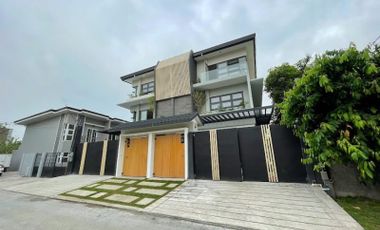 FOR SALE - Duplex in AFPOVAI Phase 2, Taguig City