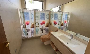 Regia Casa Los Dominicos, Colegio Wenlock