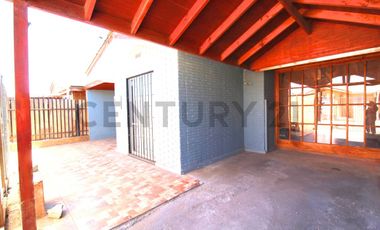 Arriendo casa sector Bosque San Carlos