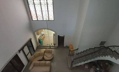 Rumah siap huni di perumahan elite One gate system semi furnish , ada AC
