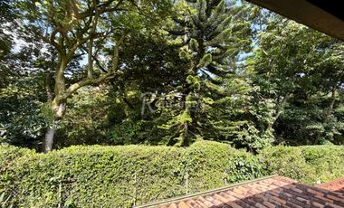 casa en arriendo en loma de las brujas. Cod A776949