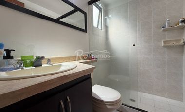 casa en arriendo en loma de las brujas. Cod A776949
