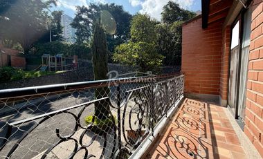casa en arriendo en loma de las brujas. Cod A776949