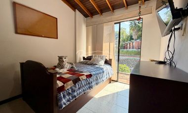 casa en arriendo en loma de las brujas. Cod A776949
