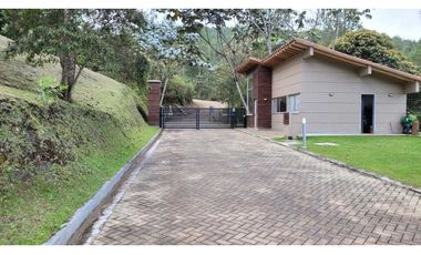 Venta de Lote En Unidad Cerrada Juanito Laguna El Retiro