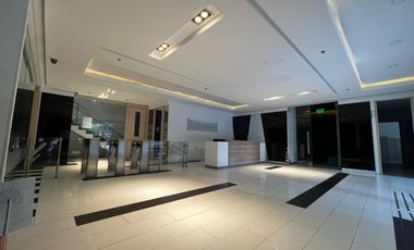 edificio en arriendo/venta en bella suiza-usaquén. Cod A1094115