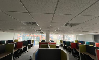 edificio en arriendo/venta en bella suiza-usaquén. Cod A1094115