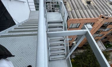 edificio en arriendo/venta en bella suiza-usaquén. Cod A1094115