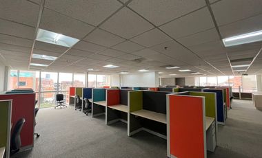 edificio en arriendo/venta en bella suiza-usaquén. Cod A1094115