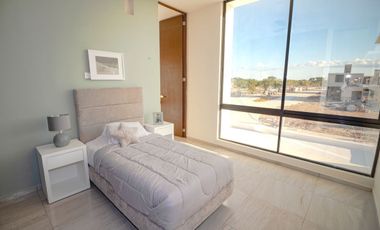 Casa en venta al norte de Mérida en privada con amenidades