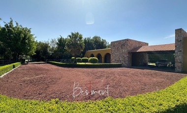 Exclusiva Residencia en Venta en Fracc. Campestre La Joya, Atlixco